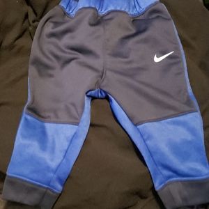 Nike dri-fit Girl or Boy outfit
